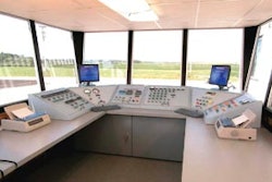 1136406375620 10305579