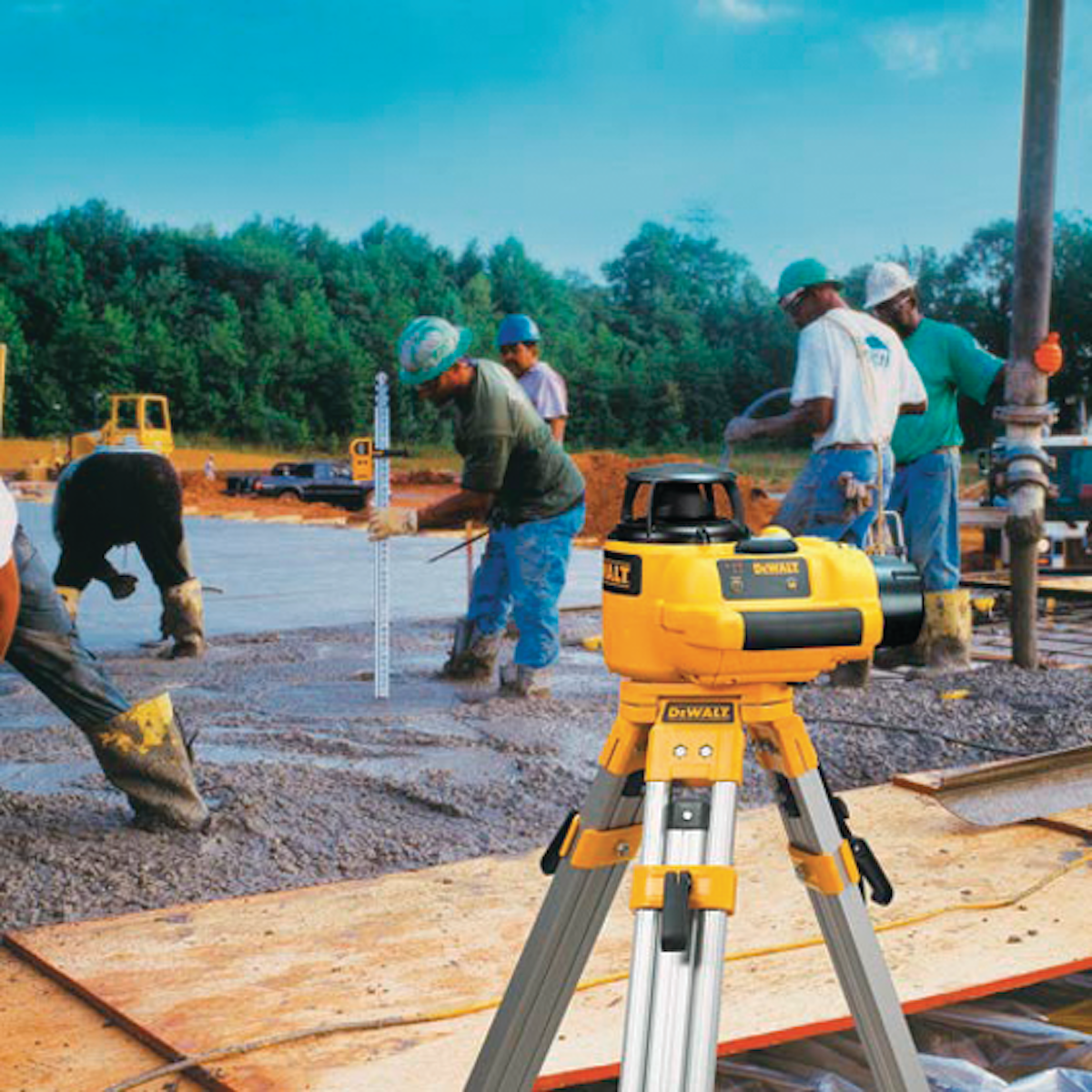 DW076KE Rotary Laser From DEWALT Industrial Tool Co. For