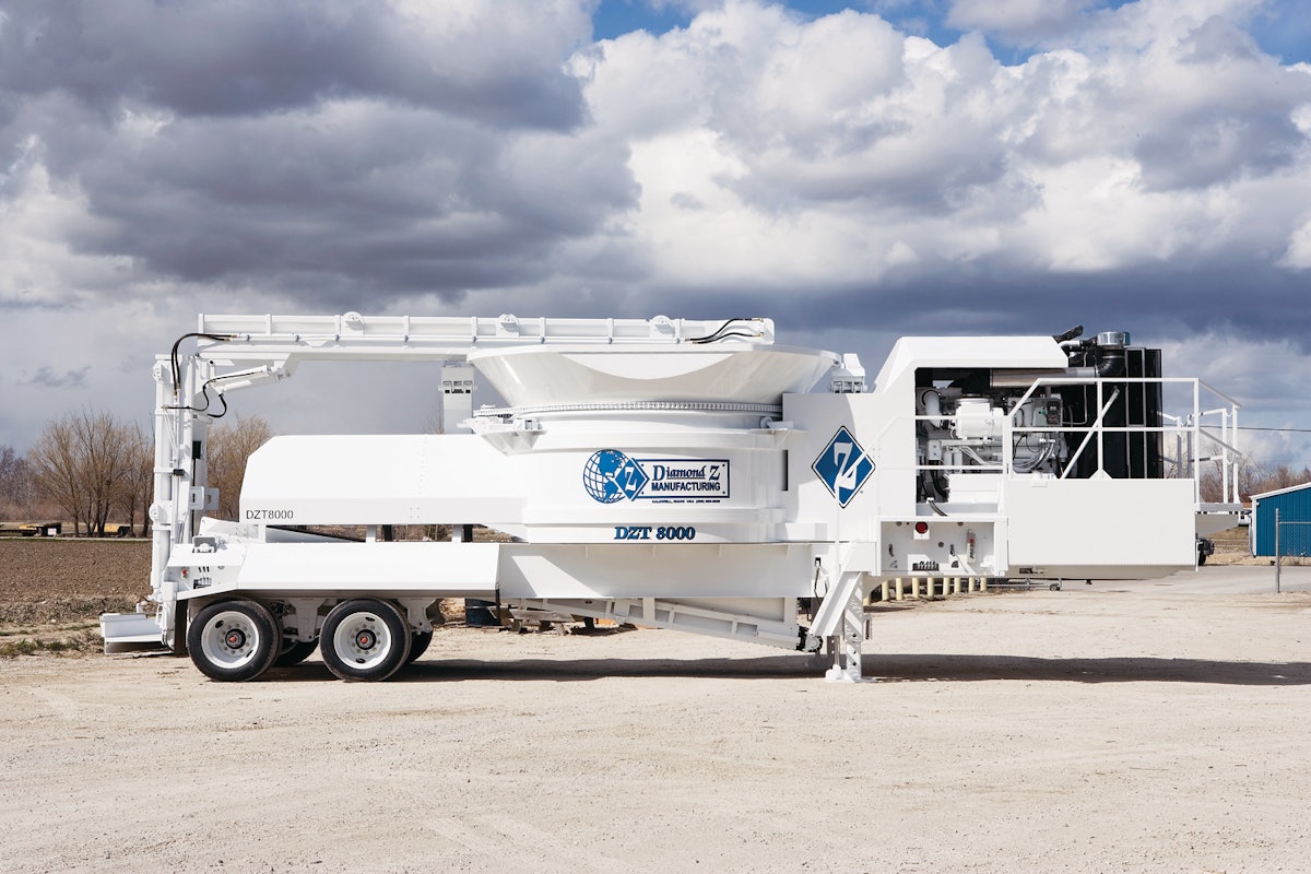 DZT 8000 Tub Grinder From Diamond Z Manufacturing For Construction Pros