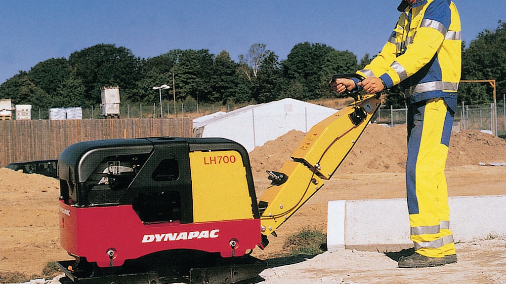 LH 300/700/800 Reversible Plate Compactors From: Dynapac USA | For ...