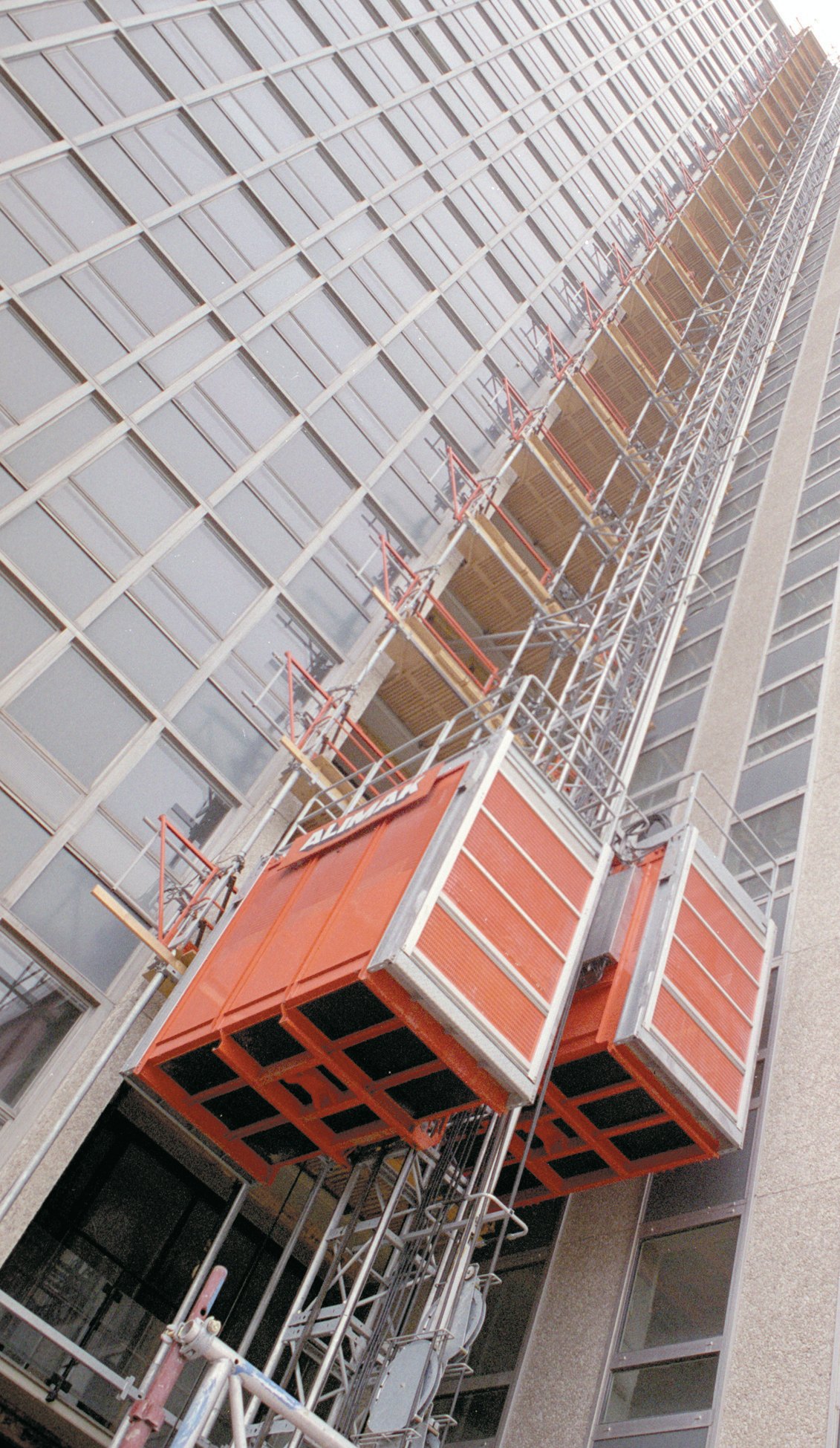 Scando 650 FC-S From: Alimak Hek Inc. | For Construction Pros