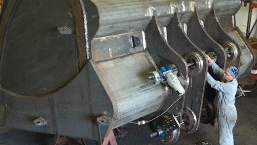 Climax Bb5000 Portable Line Boring Machine From Climax Portable Machining Welding Systems For Construction Pros