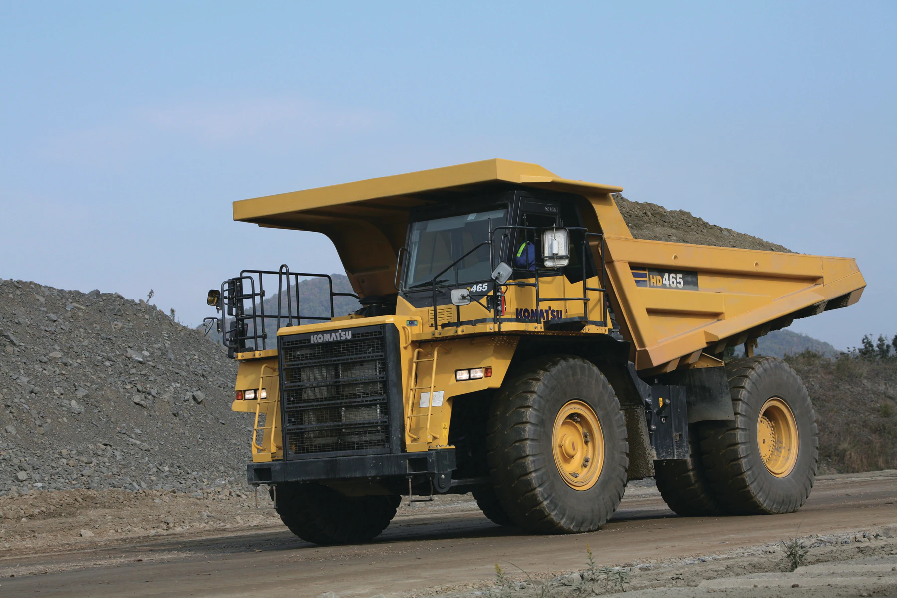 HD465-7/HD605-7 From: Komatsu America Corp. | For Construction Pros