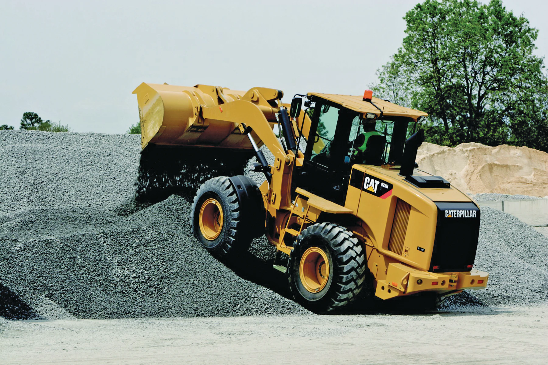 928Hz Ready Mix Loader From: Caterpillar - Cat | For Construction Pros