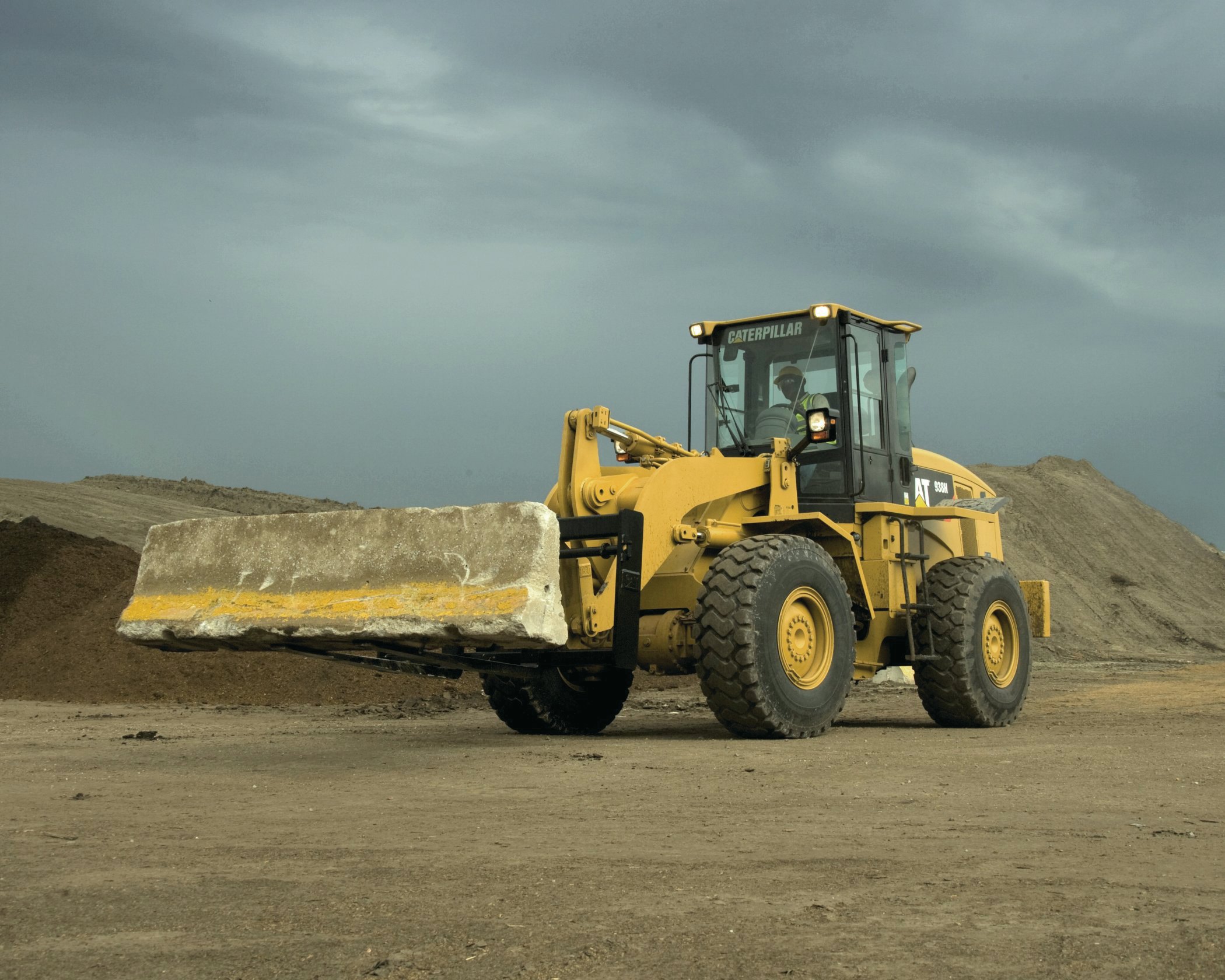 938h And It38h Wheel Loader Tool Carrier From Caterpillar Cat For Construction Pros