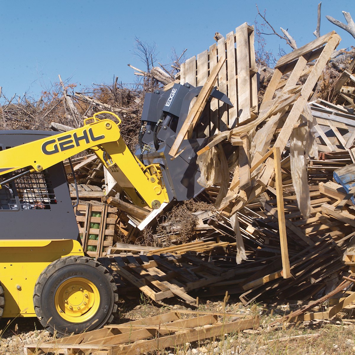 EDGE Grapple Buckets From Manitou Americas Inc. For Construction Pros