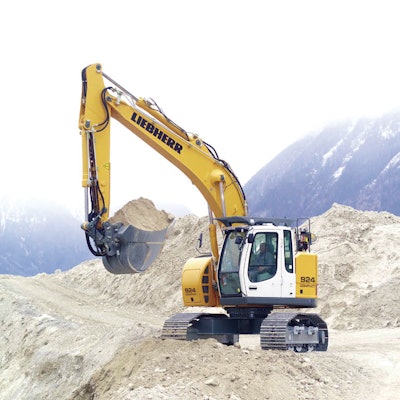 R924compactswingexcavator 10079377