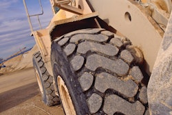 Michelinxha2loadertire 10079725