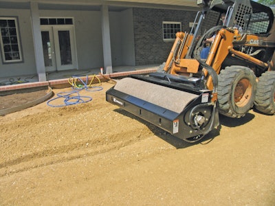 Bradcoskidloadermountedvibratoryroller 10080031