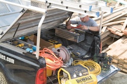 Sidetoolboxes 10080097