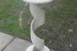 1283882736978 10302176