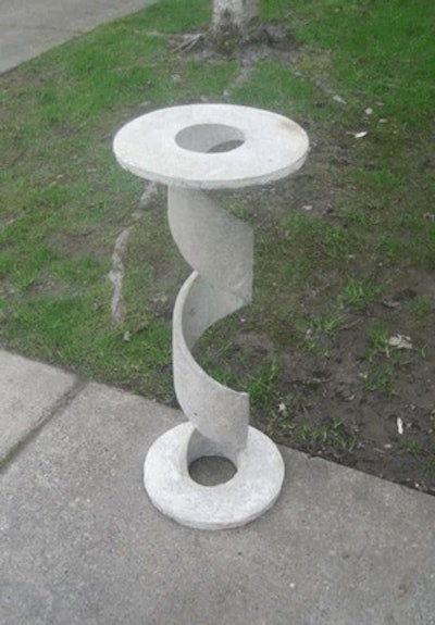 1283882736978 10302176