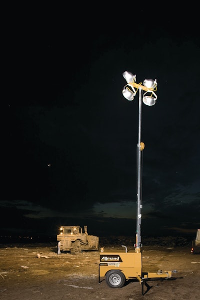 Maxilite15and20lighttowers 10090251