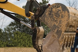 Excavatorthumbs 10080748