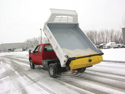 Snowexsp2400replaceabletailgatespreader 10081134