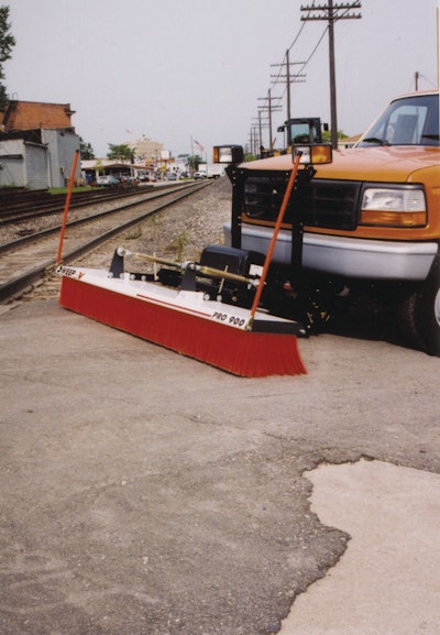 Sweepextpb900sprobroomtruckmount 10082853