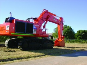 Specialized Excavator Bucket Rips Through Texas Blue Shale