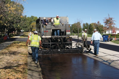 M216trailermountedpaver 10081001