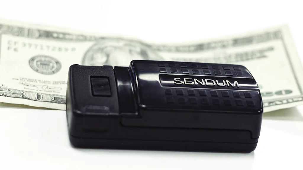 Sendum Asset Tracker with Sendum PT200 From: TeleNav | For Construction Pros