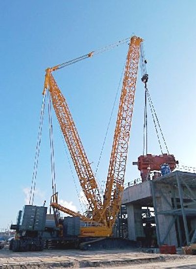 Buckner's Liebherr LR 1600/2 is shown at work upgrading this Florida Power & Light gas turbine plant for Zachry Industrial in Loxahatchee, FL.