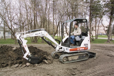 Bobcat325 10176518
