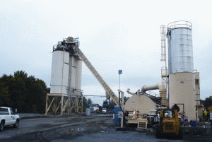 Walthers Black Gold Asphalt Hot Mix Plant - Kit