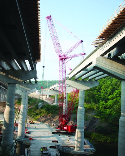 Et0211liftmanitowoc 10212491