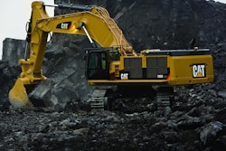 90-metric-ton hydraulic excavator