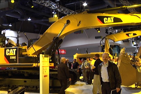 Catexcavatorstill 10244872