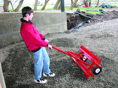 Graderrake033 10234460