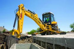 New Holland Construction B95 backhoe loader