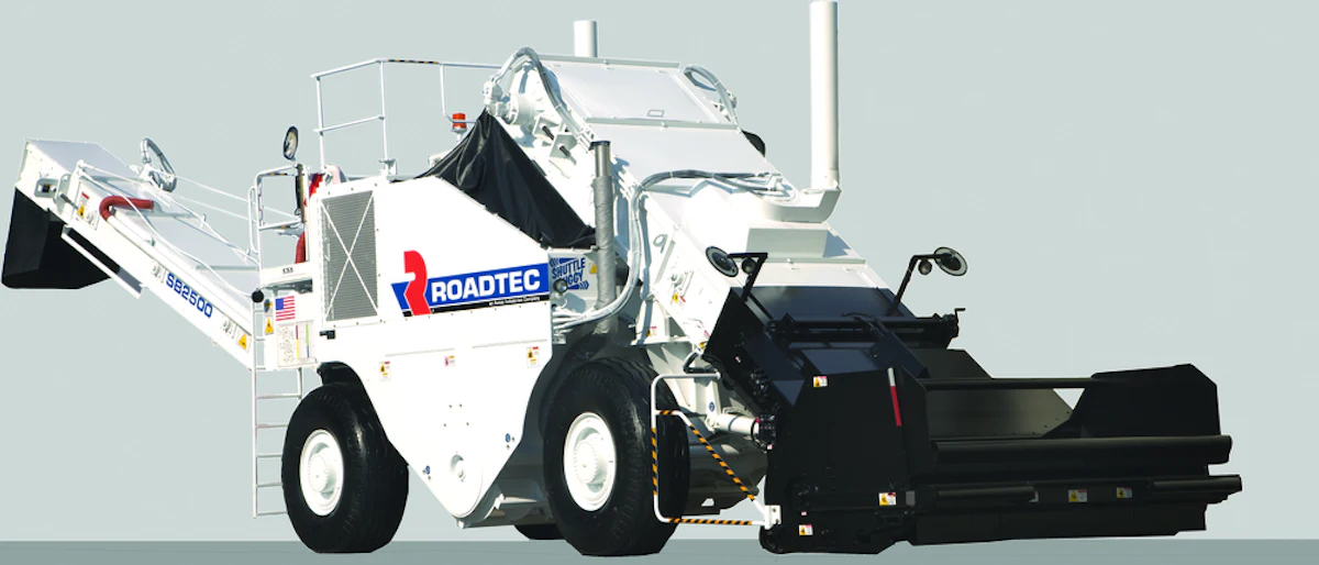 Road Tech Machine construction equipment material transfer roadtec paving | For ...