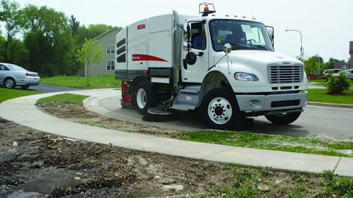 Picking stones just got a lot easier with this machine! 