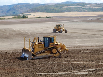 Once the company was awarded the Hayden Station project, Greg Haight, president of H&H Enterprises, immediately placed an order for a Trimble GPS base station, rover and two GCS900 grade control systems.