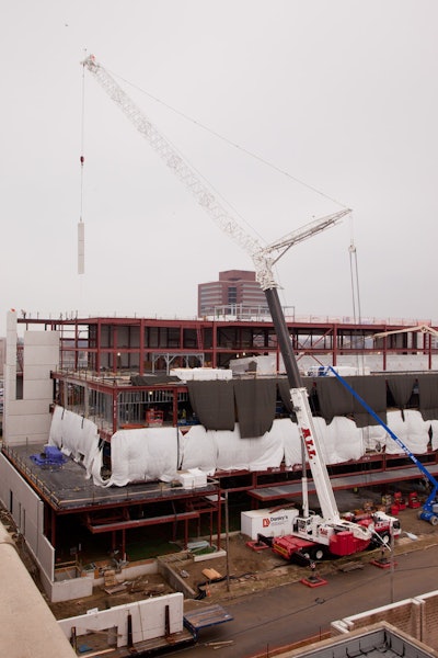 ALL Erection & Crane Rental Corp. used 3D Lift Plan lift simulation and planning software from A1A Software to design the optimal plan for precast lifts at the new Cleveland Clinic Laboratories building.