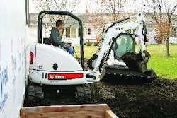 Compact excavators with zero tailswing (ZTS) allow contractors more unrestricted rotation and flexibility when working near buildings and other objects.