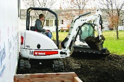 Compact excavators with zero tailswing (ZTS) allow contractors more unrestricted rotation and flexibility when working near buildings and other objects.