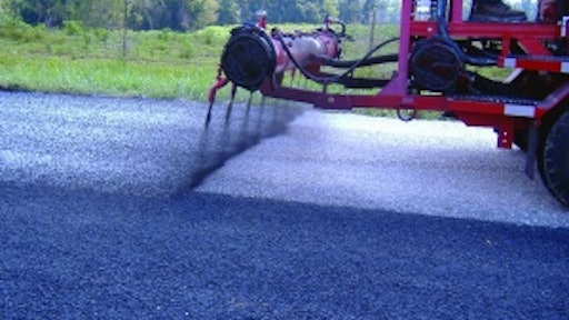 How To Decide To Spray Or Squeegee Sealer Onto Asphalt For Construction Pros