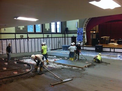 110829213ozingaindoordeck1 10406477