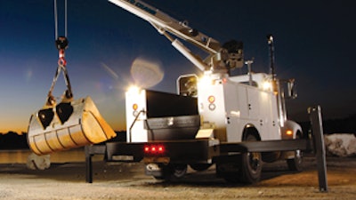 Hydraulic telescopic cranes are the most popular choice for service truck applications. They offer many capacity range choices and a 100% duty cycle.