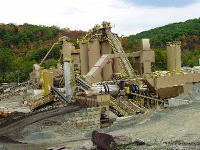 With the two plants, the Bound Brook facility will produce 750,000 tons of mix annually to support Stavola paving crews and outside customers.
