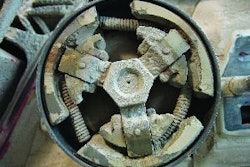 Prolonged operation of a dirty clutch can cause slippage and overheating of the mechanism. In addition, moisture and dirt can damage or break the clutch spring and cause premature failure.