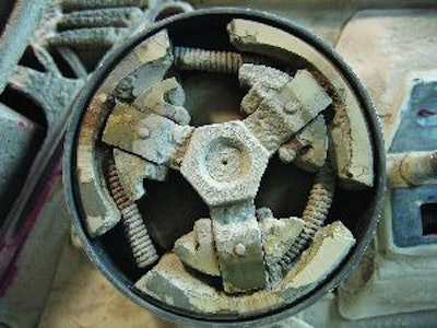 Prolonged operation of a dirty clutch can cause slippage and overheating of the mechanism. In addition, moisture and dirt can damage or break the clutch spring and cause premature failure.