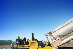Rubber tracks offer the advantage of greater flotation, traction and stability, which can be an advantage in sandy or loose soils or in steeper terrain.