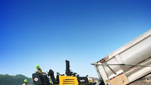 Rubber tracks offer the advantage of greater flotation, traction and stability, which can be an advantage in sandy or loose soils or in steeper terrain.