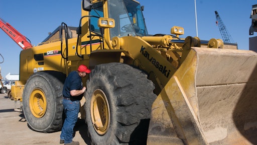 5 Ways To Turn Wheel Loader Operator Ignorance Into Machine Saving Expertise For Construction Pros