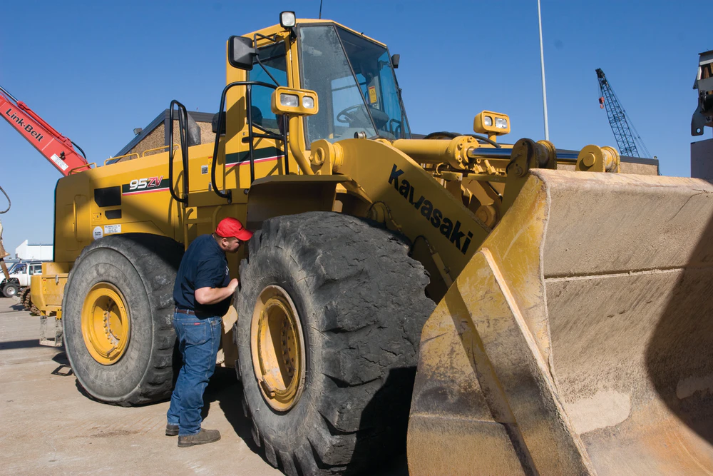 5 Ways to Turn Wheel Loader Operator Ignorance into Machine-saving ...