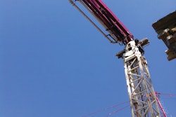 C&C enlisted one MX 34/38Z placing boom with lattice tower for the project.