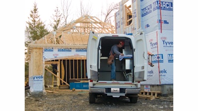 Available for 6- and 8-ft. truck beds, the A.R.E. SpaceKap comes standard with 40/60 rear doors that allow easy access to equipment.