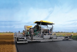 The sub-base and the lower asphalt courses were placed without tensioned wires, using satellite-aided navigation. A top quality pavement was built with a joint-free wearing course.